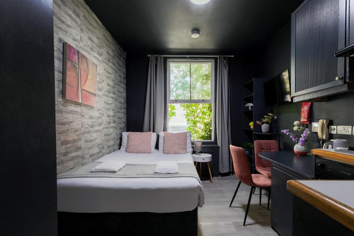 Portobello Road Artistic Studios 'Budget' London Exterior photo
